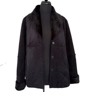Cozy and soft black faux suede/fur coat // Large